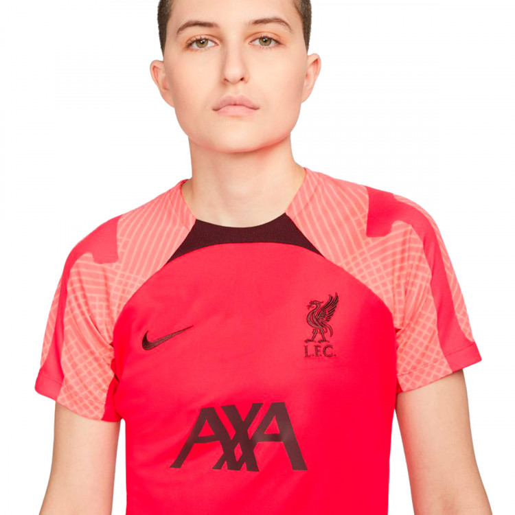 camiseta-nike-liverpool-fc-training-2022-2023-mujer-siren-red-2.jpg