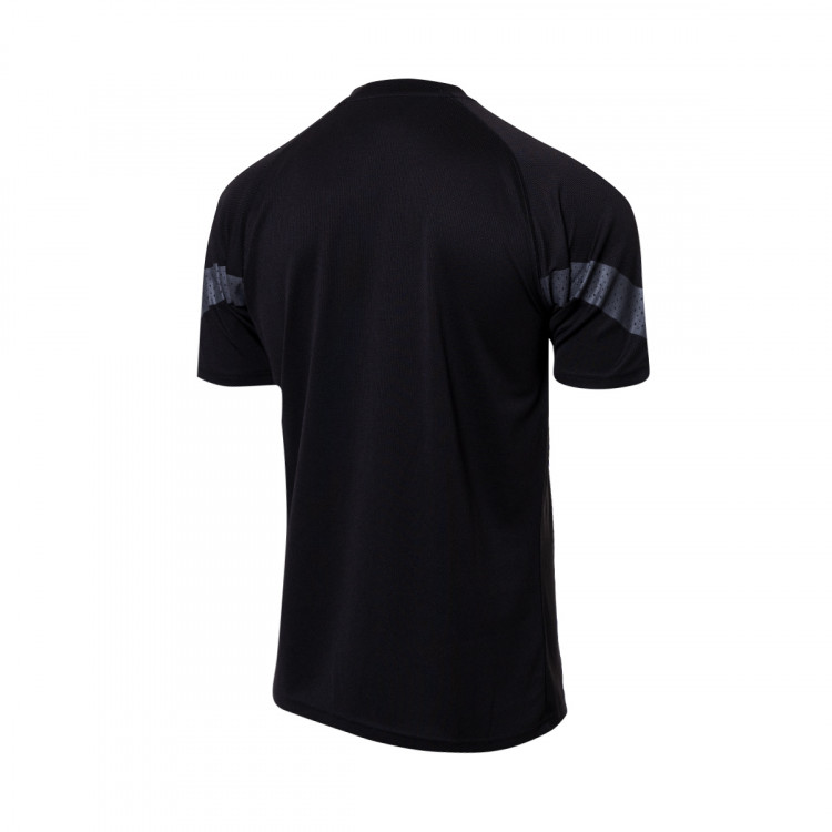 camiseta-puma-ac-milan-training-2022-2023-black-asphalt-1.jpg