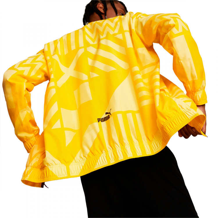 chaqueta-puma-borussia-dortmund-pre-match-2022-2023-cyber-yellow-4.jpg