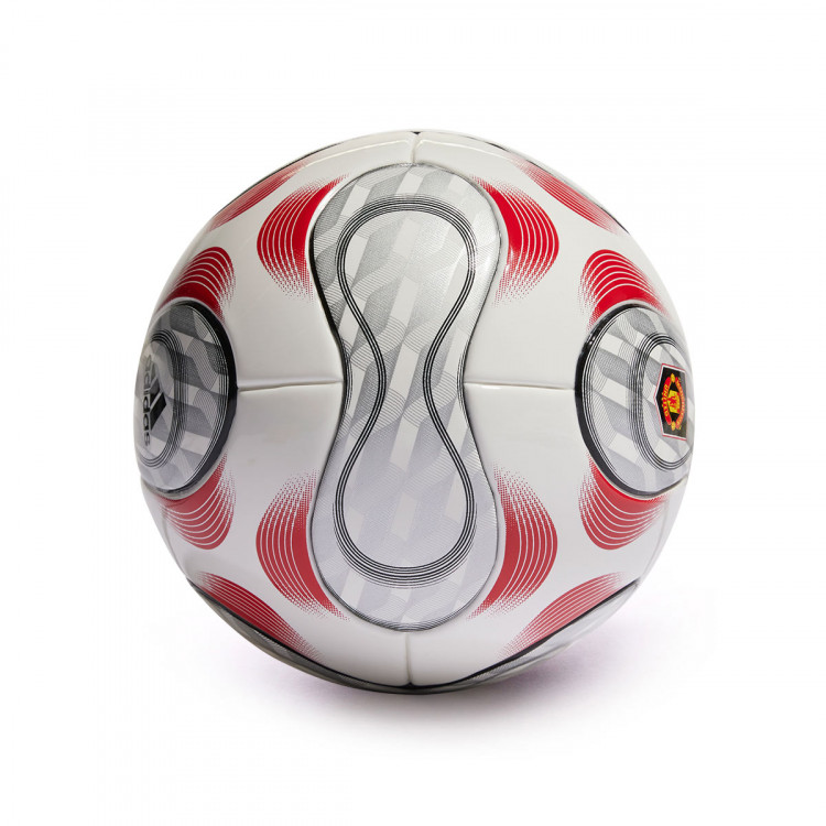 balon-adidas-mini-manchester-united-fc-2022-2023-white-silver-metallic-black-real-red-bottom-1.jpg