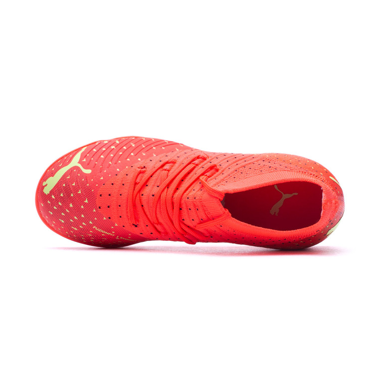 bota-puma-future-3.4-turf-nino-fiery-coral-fizzy-light-puma-black-salmon-4.jpg