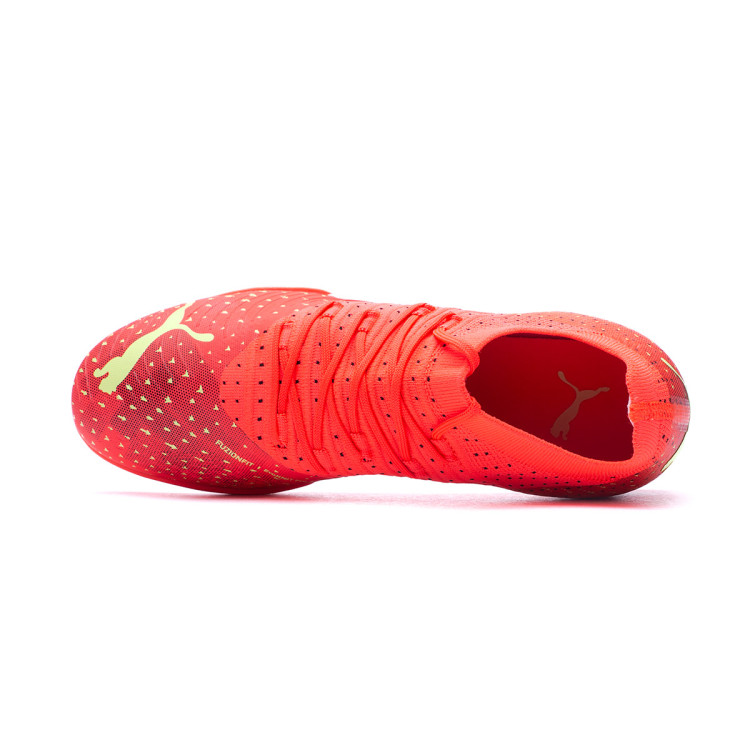 zapatilla-puma-future-3.4-it-fiery-coral-fizzy-light-black-salmon-4.jpg