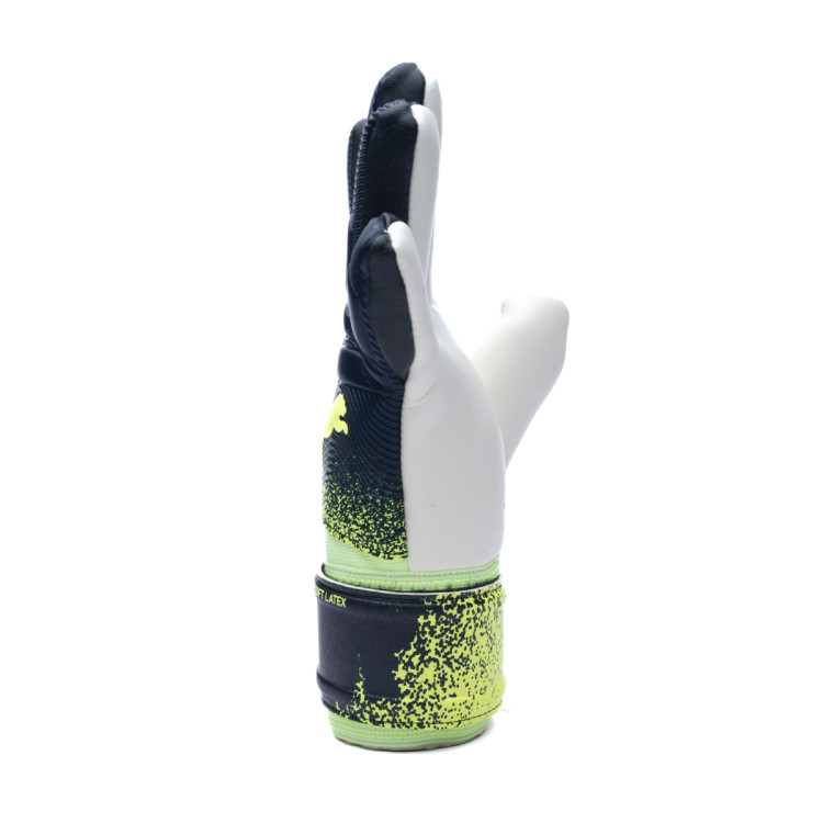 guante-puma-future-one-grip-3-negative-fizzy-light-parisian-night-2.jpg