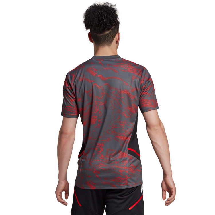 camiseta-adidas-fc-bayern-de-munich-training-2022-2023-red-grey-six-3.jpg
