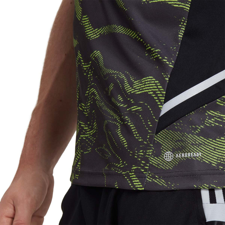 camiseta-adidas-manchester-united-fc-training-2022-2023-semi-solar-slime-black-4.jpg