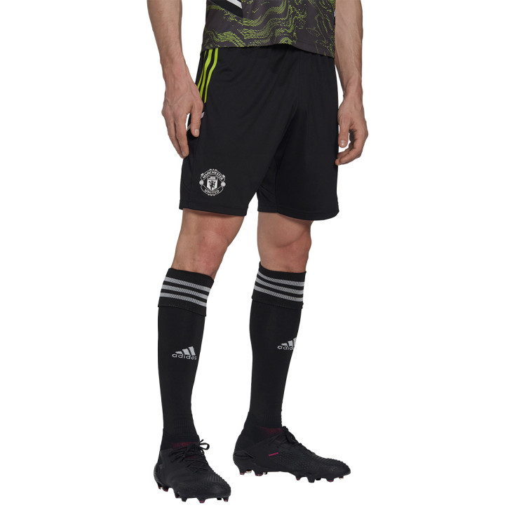 pantalon-corto-adidas-manchester-united-fc-training-2022-2023-black-1.jpg