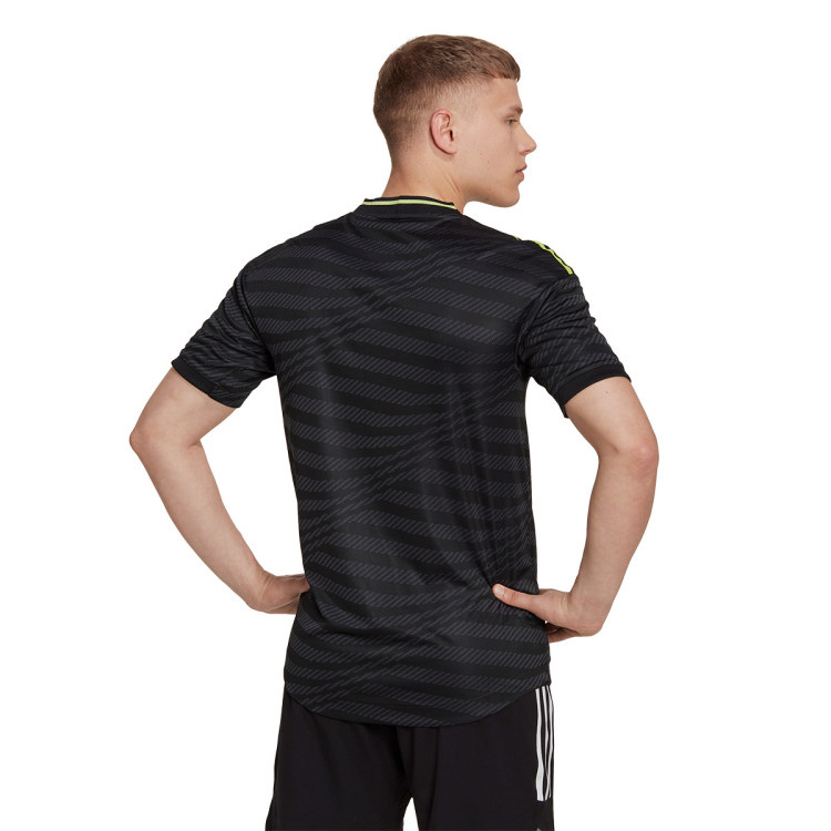 camiseta-adidas-real-madrid-cf-tercera-equipacion-authentic-2022-2023-black-pulse-lime-3.jpg