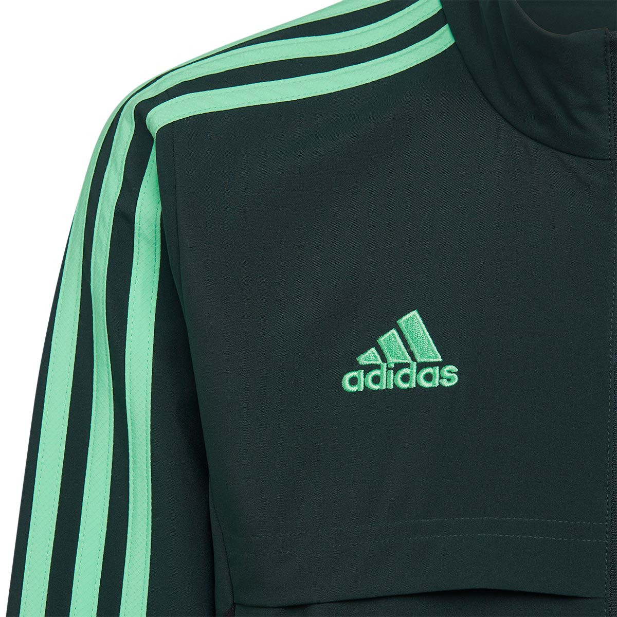 Civil proteger chorro Chaqueta adidas Real Madrid CF Pre-Match 2022-2023 Niño Shadow Green -  Fútbol Emotion