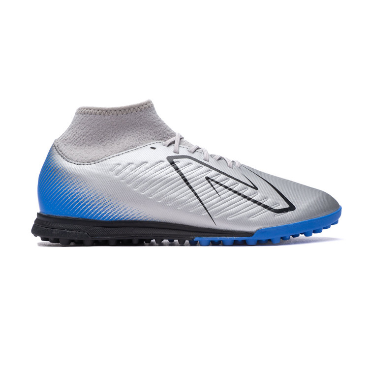 bota-new-balance-tekela-v4-magique-turf-silver-1.jpg