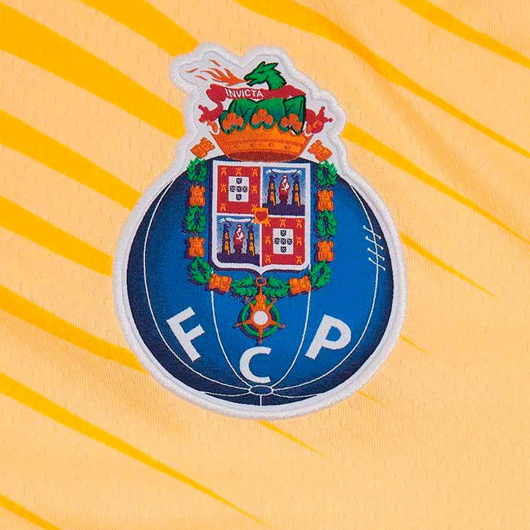 camiseta-new-balance-fc-porto-segunda-equipacion-2022-2023-gold-light-2.jpg