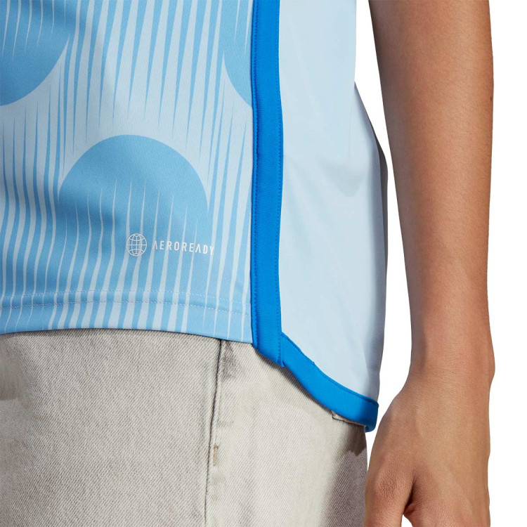 camiseta-adidas-espana-segunda-equipacion-mundial-qatar-2022-mujer-glow-blue-glory-blue-5.jpg