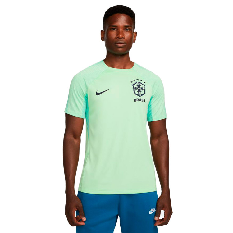 camiseta-nike-brasil-training-mundial-qatar-2022-cucumber-calm-0.jpg