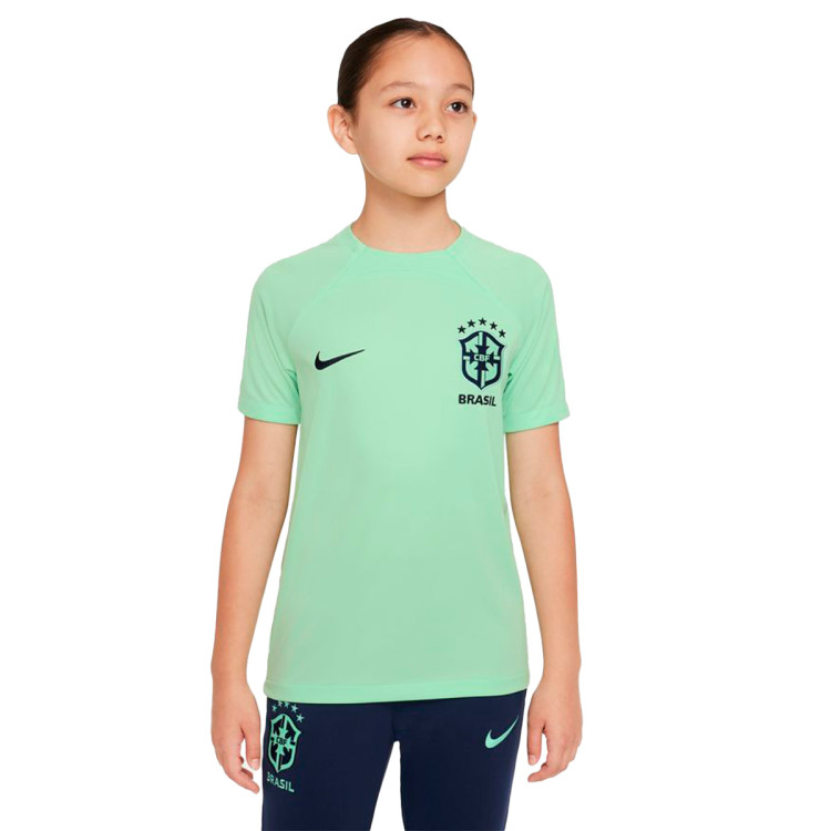 camiseta-nike-brasil-training-mundial-qatar-2022-nino-cucumber-calm-0.jpg