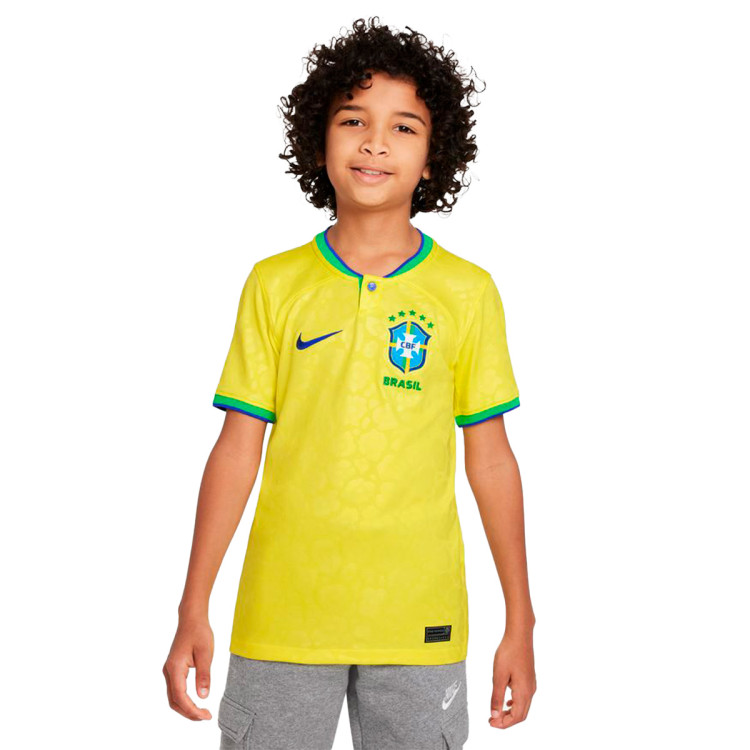 camiseta-nike-brasil-primera-equipacion-mundial-qatar-2022-nino-dynamic-yellow-green-spark-paramount-blue-2.jpg