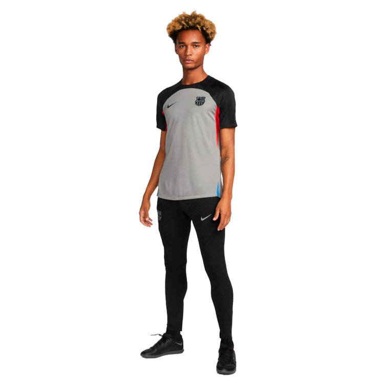 pantalon-largo-nike-fc-barcelona-training-2022-2023-black-3.jpg