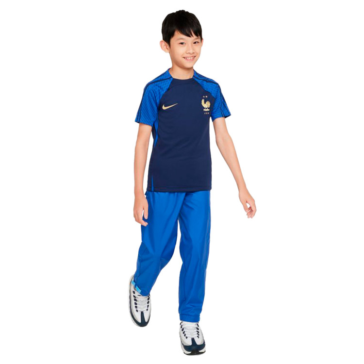 camiseta-nike-francia-training-mundial-qatar-2022-nino-midnight-navy-game-royal-3