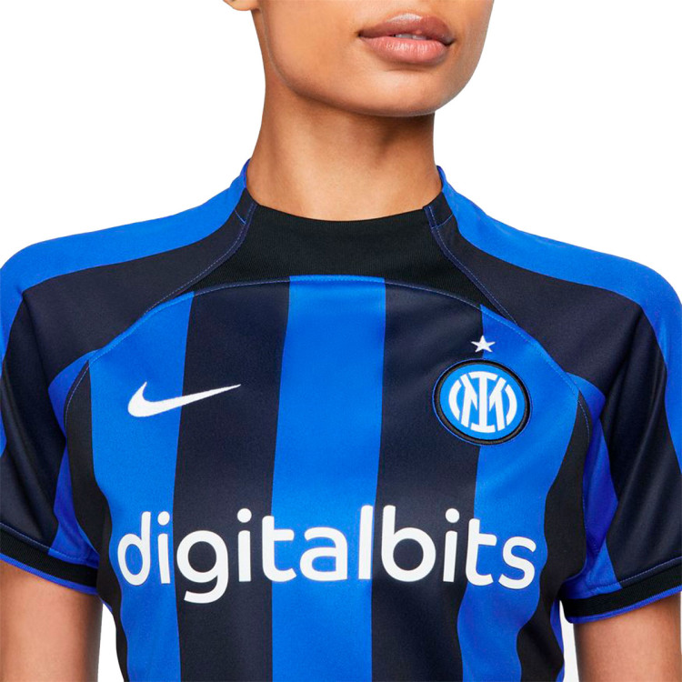 camiseta-nike-fc-inter-de-milan-primera-equipacion-stadium-2022-2023-mujer-lyon-blue-black-2.jpg