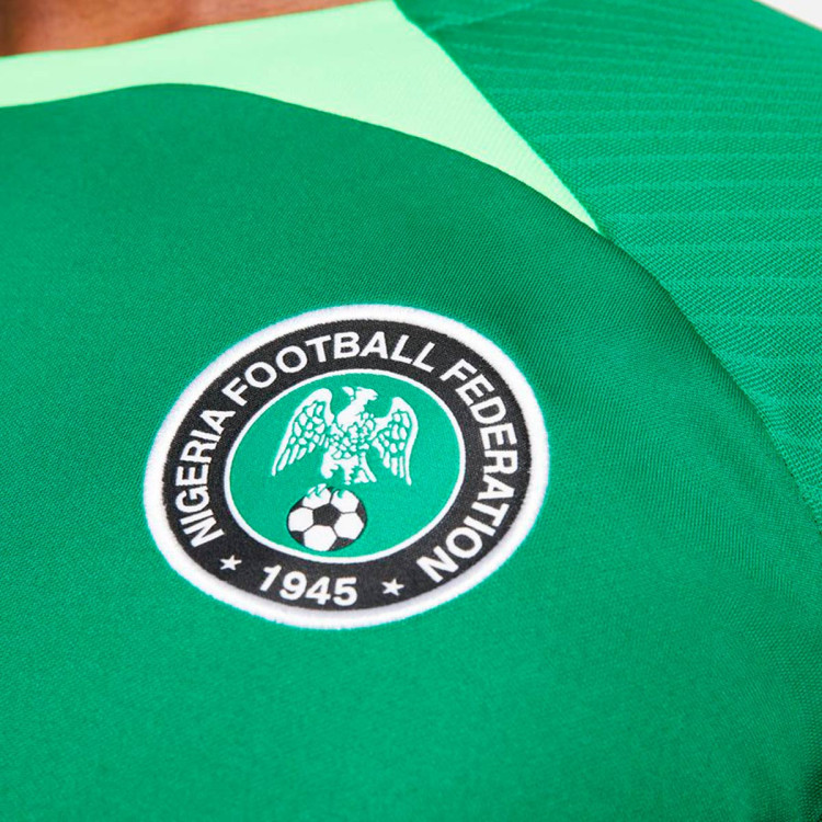 camiseta-nike-nigeria-training-mundial-qatar-2022-pine-green-green-strike-4