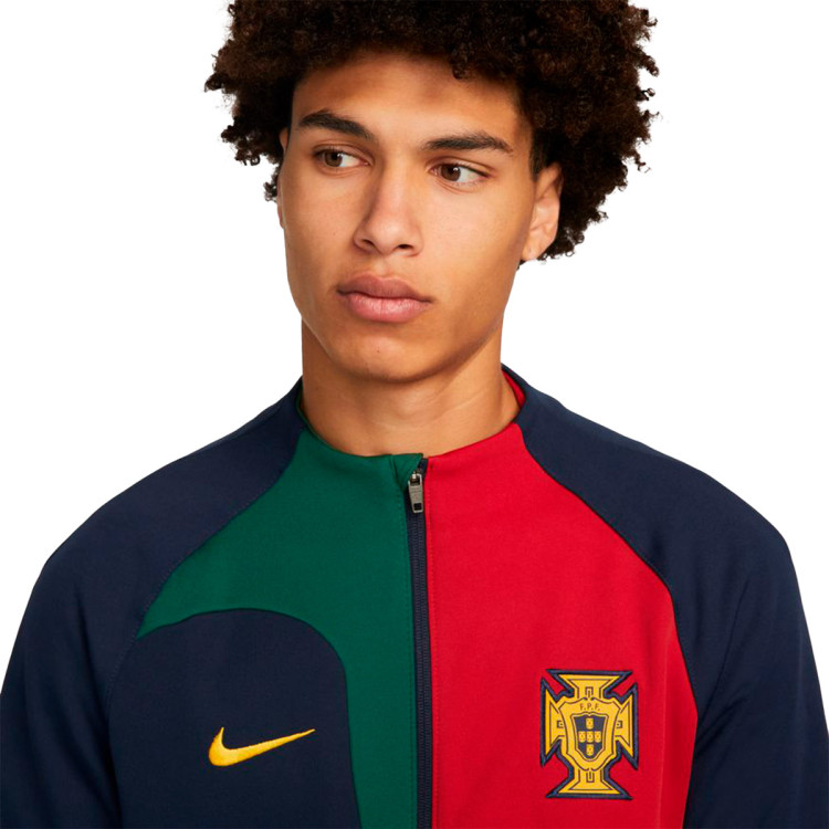 chaqueta-nike-portugal-pre-match-mundial-qatar-2022-obsidian-gorge-green-pepper-red-2.jpg