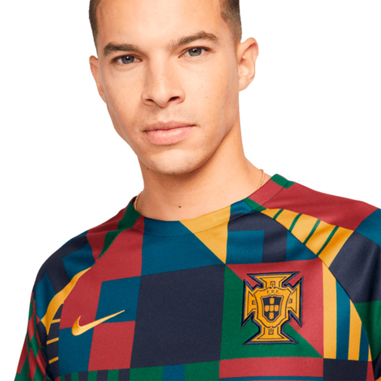 camiseta-nike-portugal-pre-match-mundial-qatar-2022-obsidian-2.jpg