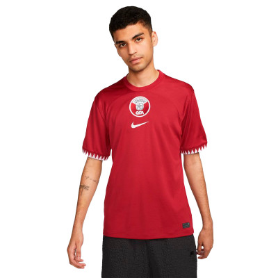 camiseta-nike-qatar-primera-equipacion-stadium-mundial-qatar-2022-desert-maroon-0.jpg