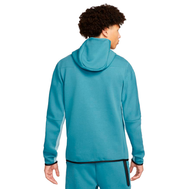 chaqueta-nike-tottenham-hotspur-fc-fanswear-2022-2023-riftblue-worn-blue-1.jpg
