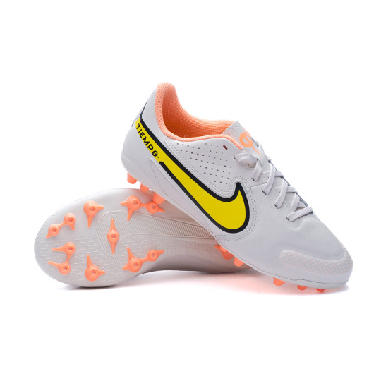 Bota de fútbol Nike Legend 9 Academy Niño Phantom-Yellow Strike-Sunset Glow - Fútbol Emotion