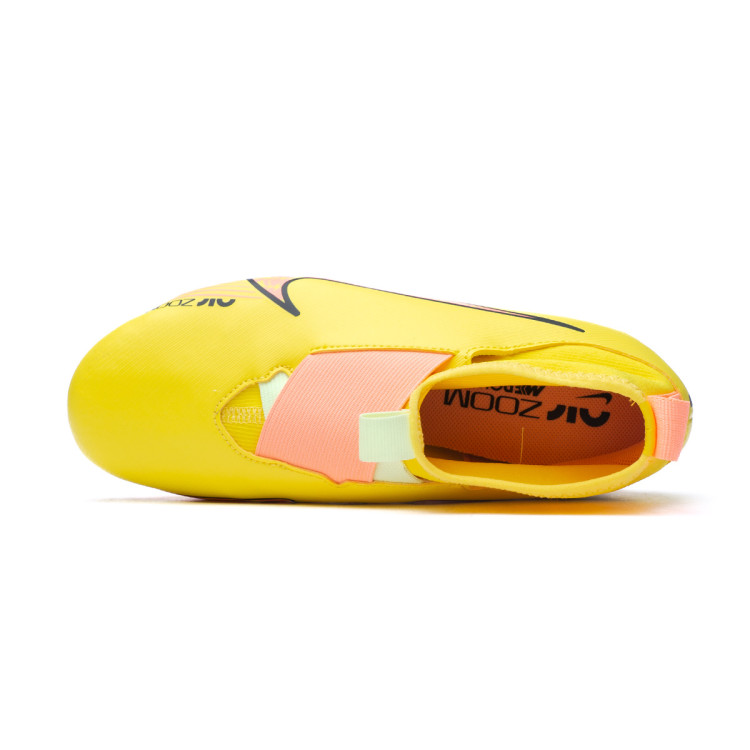bota-nike-air-zoom-mercurial-superfly-9-academy-fgmg-nino-yellow-strike-sunset-glow-volt-ice-4.jpg