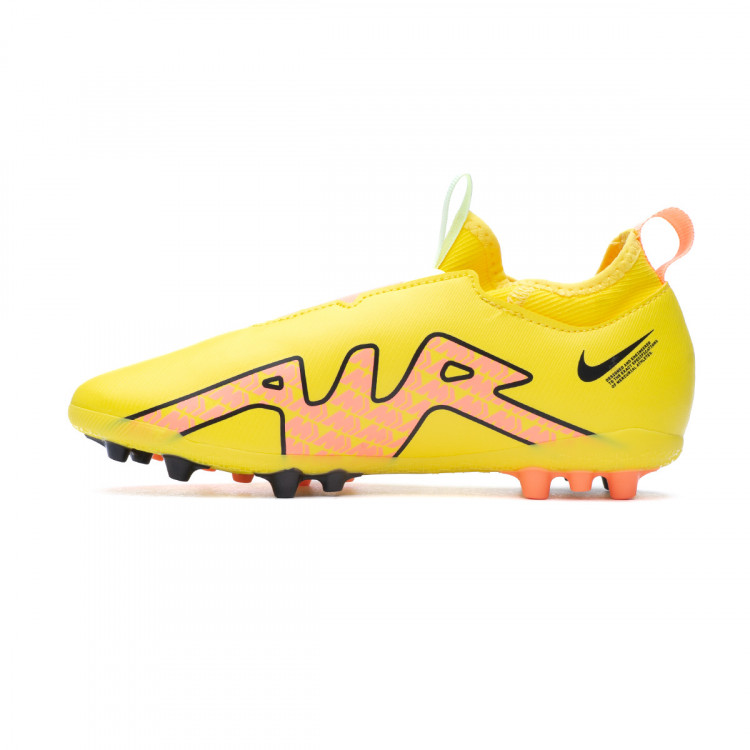 bota-nike-air-zoom-mercurial-vapor-15-academy-ag-nino-yellow-strike-sunset-glow-volt-ice-2.jpg