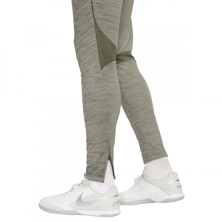 pantalon-largo-nike-m-nk-df-acd-trk-pnt-kp-fp-ht-cargo-khakisummit-white-3