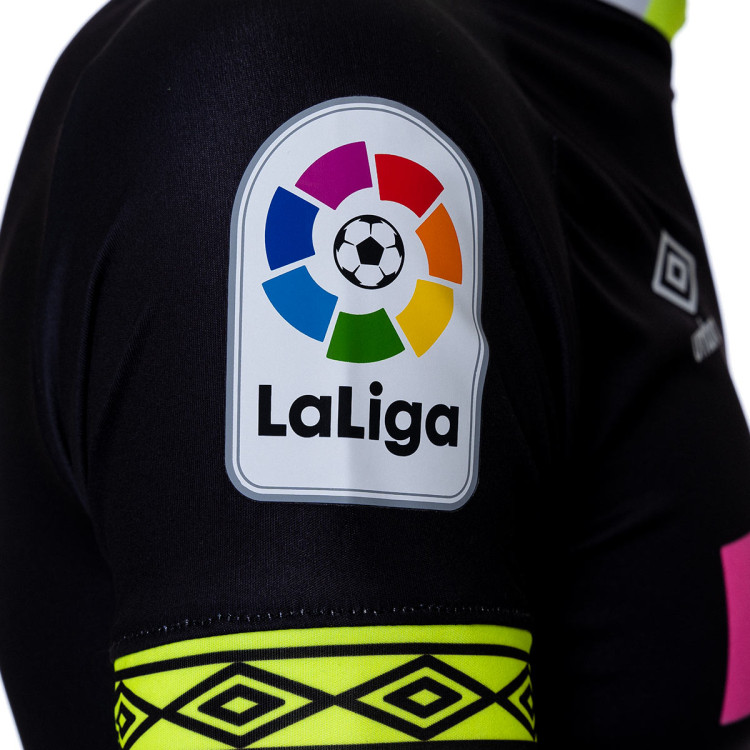 camiseta-umbro-rayo-vallecano-de-madrid-tercera-equipacion-2022-2023-nino-black-yellow-white-4.jpg