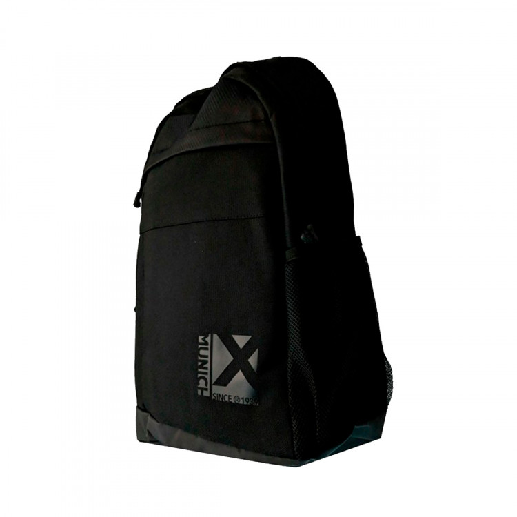 mochila-munich-back-pack-slim-black-0.jpg