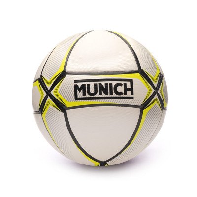 balon-munich-prisma-football-white-0.jpg