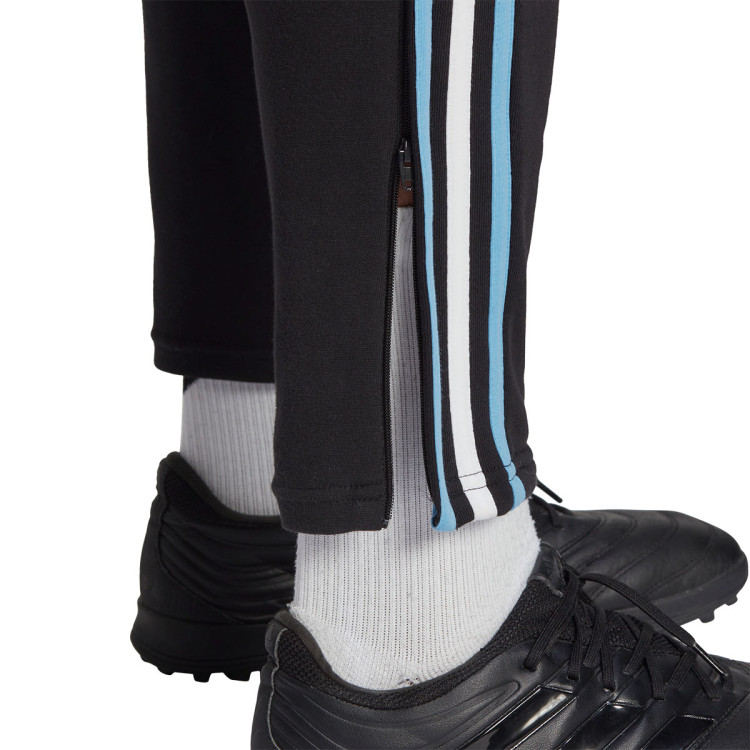 pantalon-largo-adidas-argentina-fanswear-mundial-qatar-2022-black-4.jpg