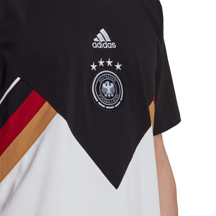 camiseta-adidas-alemania-fanswear-mundial-qatar-2022-black-white-3