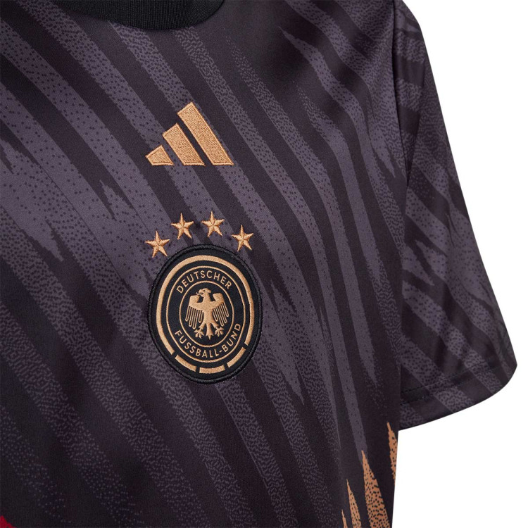 camiseta-adidas-alemania-pre-match-mundial-qatar-2022-nino-black-grey-six-victory-red-2.jpg