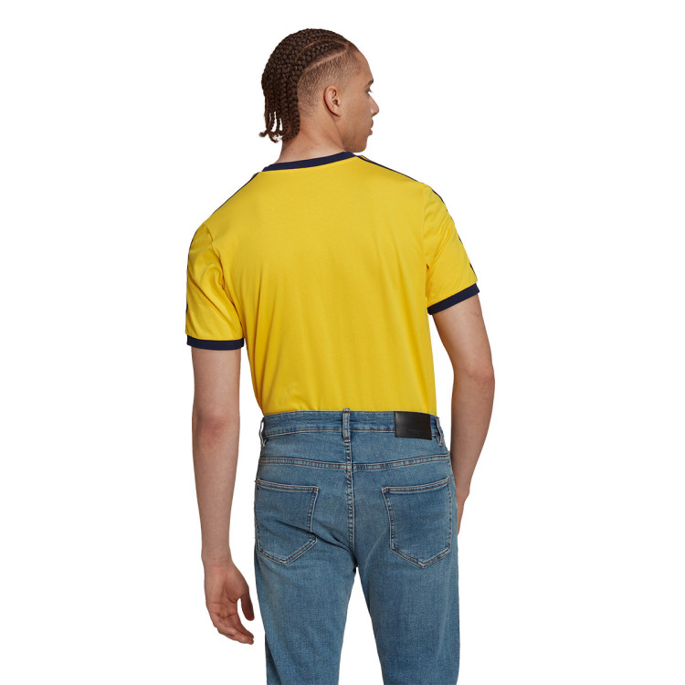 camiseta-adidas-suecia-fanswear-mundial-qatar-2022-yellow-2.jpg