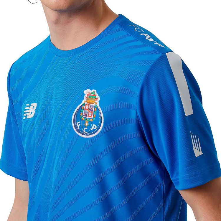 camiseta-new-balance-fc-porto-pre-match-2022-2023-blue-2.jpg
