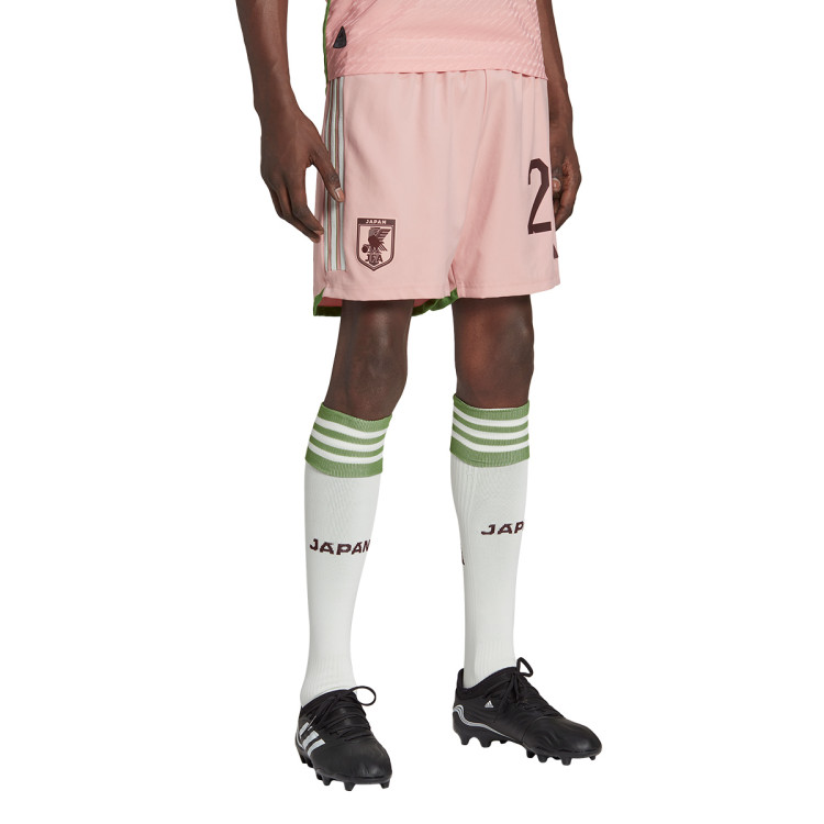pantalon-corto-adidas-japon-edicion-especial-mundial-qatar-2022-black-bold-gold-red-1.jpg