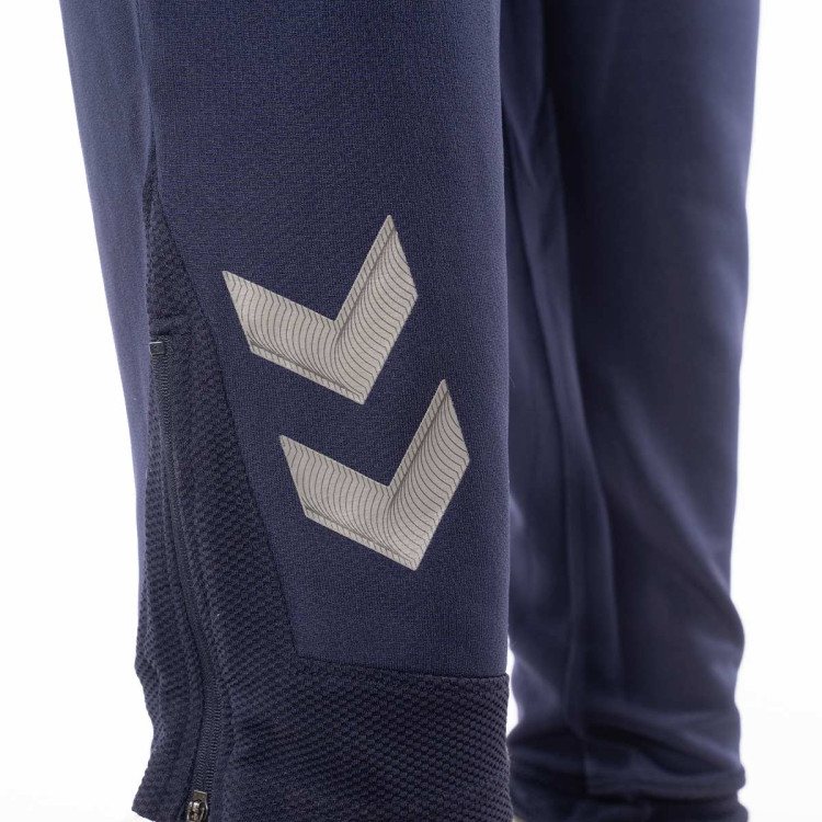 pantalon-largo-hummel-malaga-cf-training-2022-2023-azul-oscuro-4.jpg