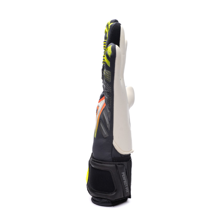 guante-rinat-the-boss-stellar-alpha-black-2.jpg