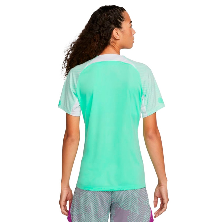 camiseta-nike-dri-fit-strike-mujer-green-glow-white-vivid-purple-1.jpg