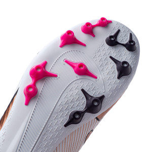 OUTSOLE-2
