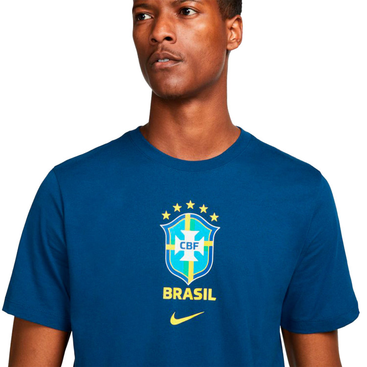 camiseta-nike-brasil-fanswear-mundial-qatar-2022-coastal-blue-2.jpg