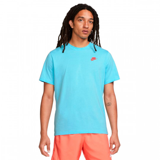 Concealment Skalk Economic Camiseta Nike Sportswear Club Blue Chill-Lt Crimson - Fútbol Emotion