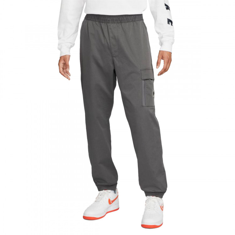 pantalon-largo-nike-sportswear-woven-iron-grey-safety-orange-0.jpg