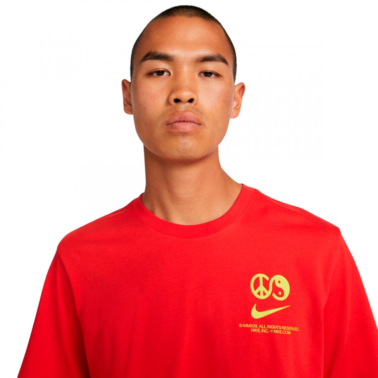 camiseta-nike-nike-sportwear-heatwave-lbr-red-3