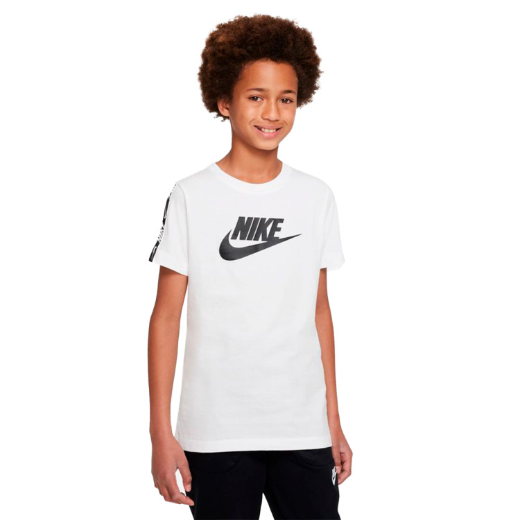 camiseta-nike-sportswear-repeat-nino-white-black-0.jpg
