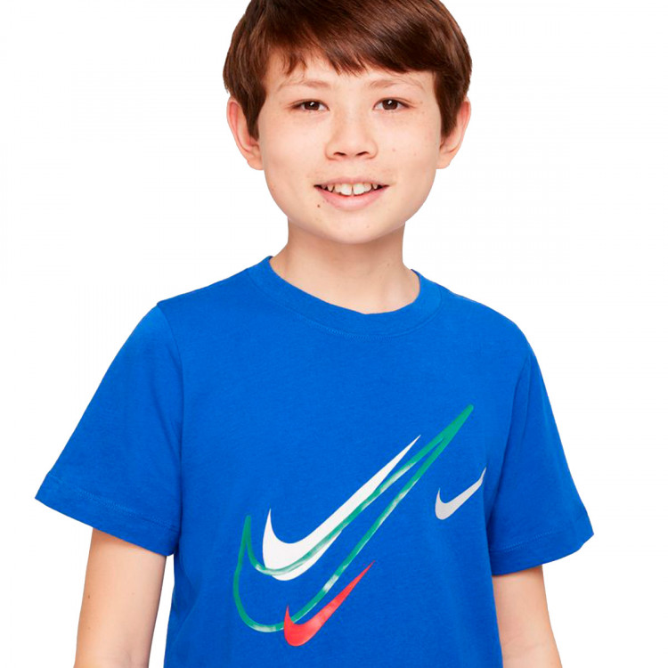 camiseta-nike-sportswear-sos-nino-game-royal-2.jpg