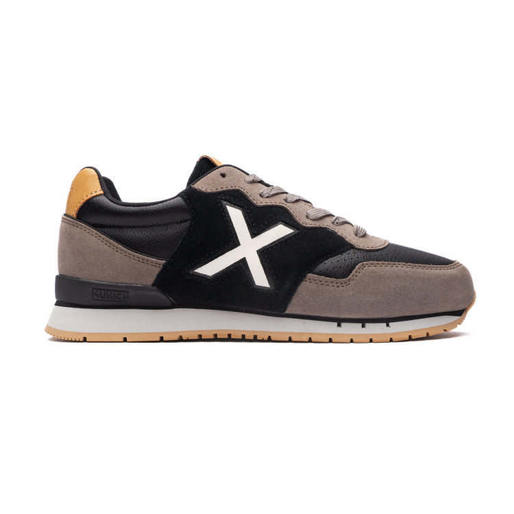 zapatilla-munich-dash-premium-negro-1.jpg